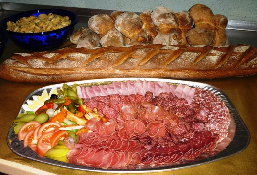 Partyservice Metzgerei Künzli - perfekt arrangierte Fleischplatten / Wurstplatten / Aufschnitt